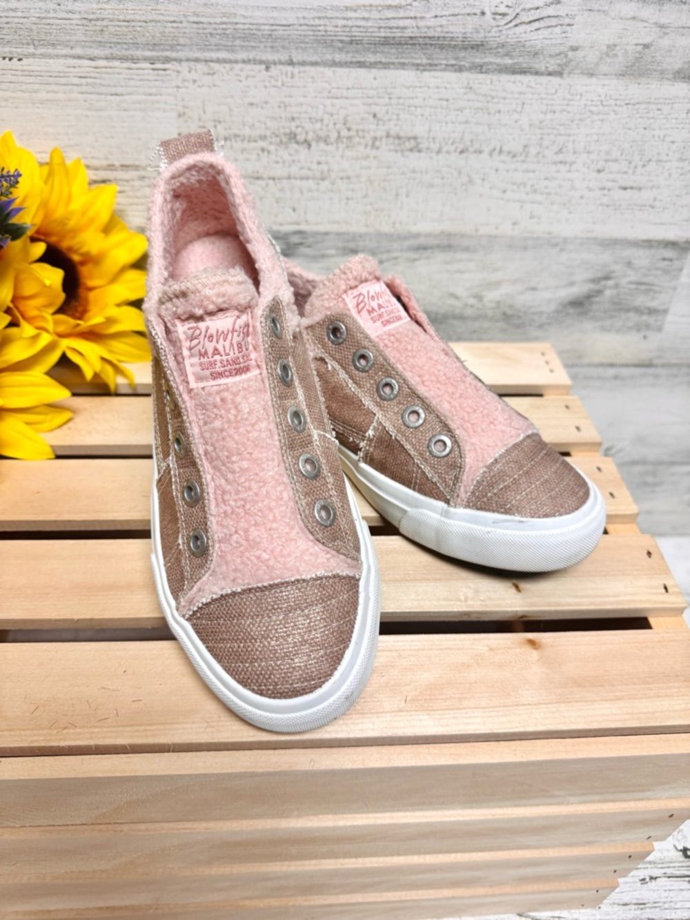 Blowfish Malibu Playdoe SHR Rose Gold Paintbrush Metallic Sherpa Lined Sneakers - Picture 2 of 8